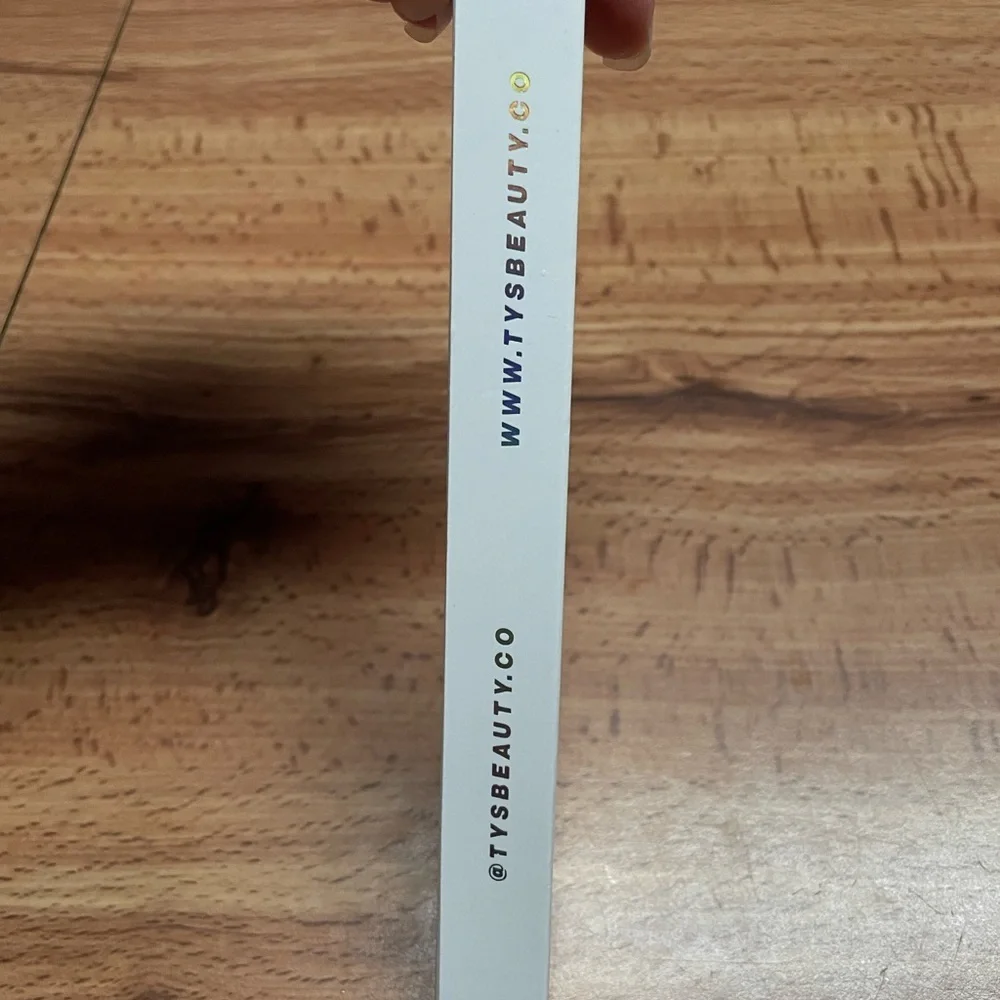 TYS BEAUTY Lip Crayon Liner & ĀTHR BEAUTY Diffused Reflections Bronzing Powder